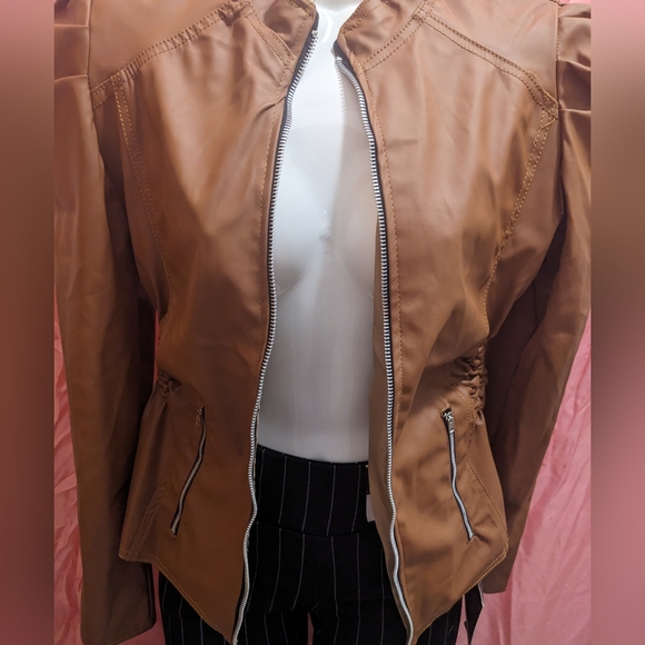 Jacket - Picture 5 of 5